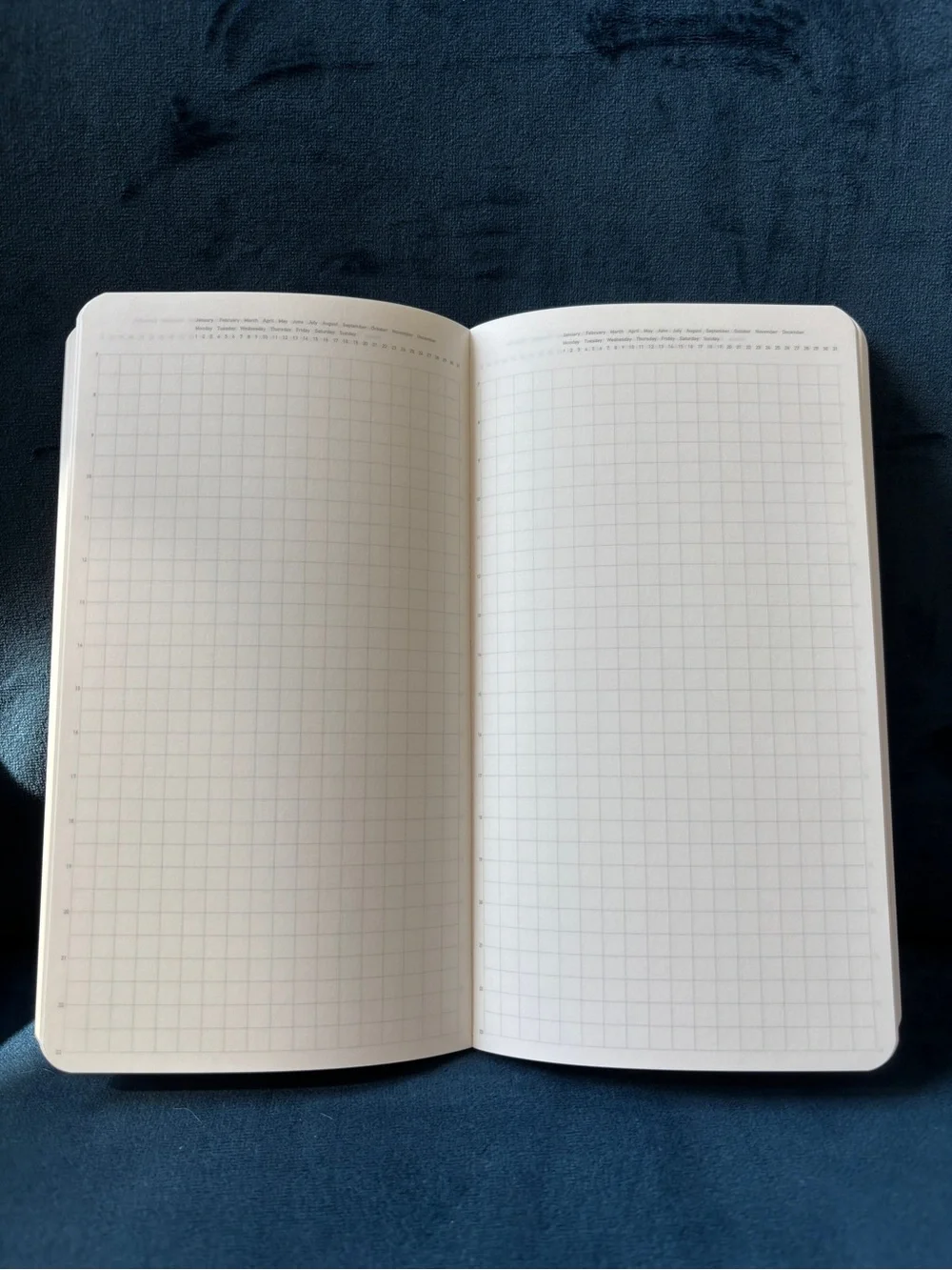 STALOGY Notebook, B6 Slim, Squared, 365 Days Notebook, Black, Undated
